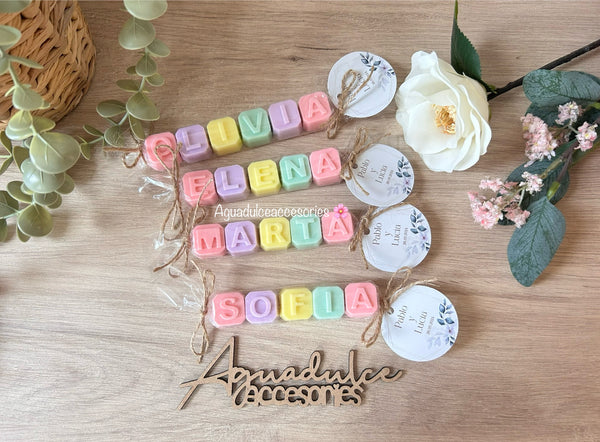 Jabón artesanal con nombre personalizados