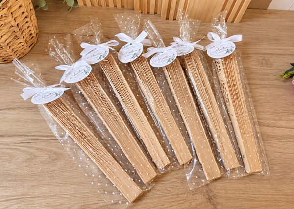 Abanico de madera personalizado ( mínimo 10 unidades )